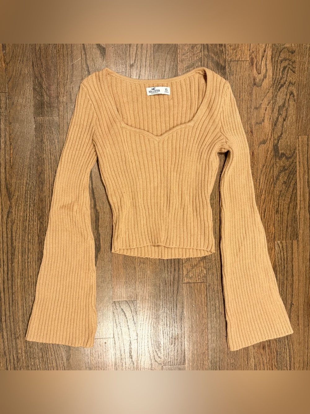 Hollister Cropped V-Neck Bell Sleeve Sweater Orange XS